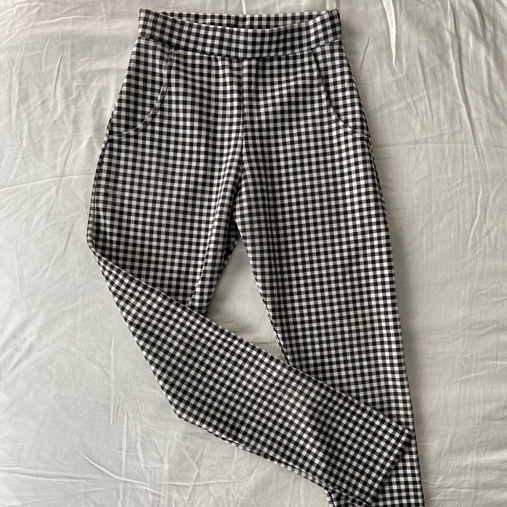 Pretty Little Thing gingham print legging pant